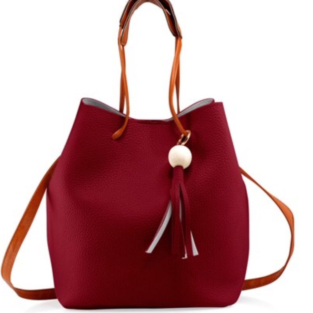 Woman’s large handbag spacious